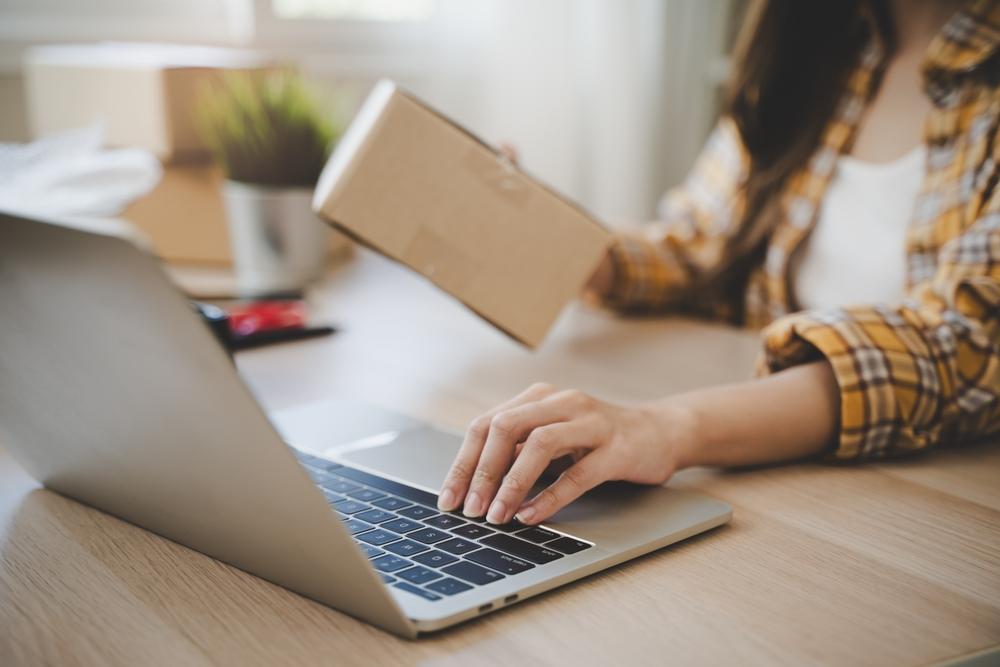 Vrácení zboží lze vyřídit snadno pomocí webu nebo aplikace Shein.