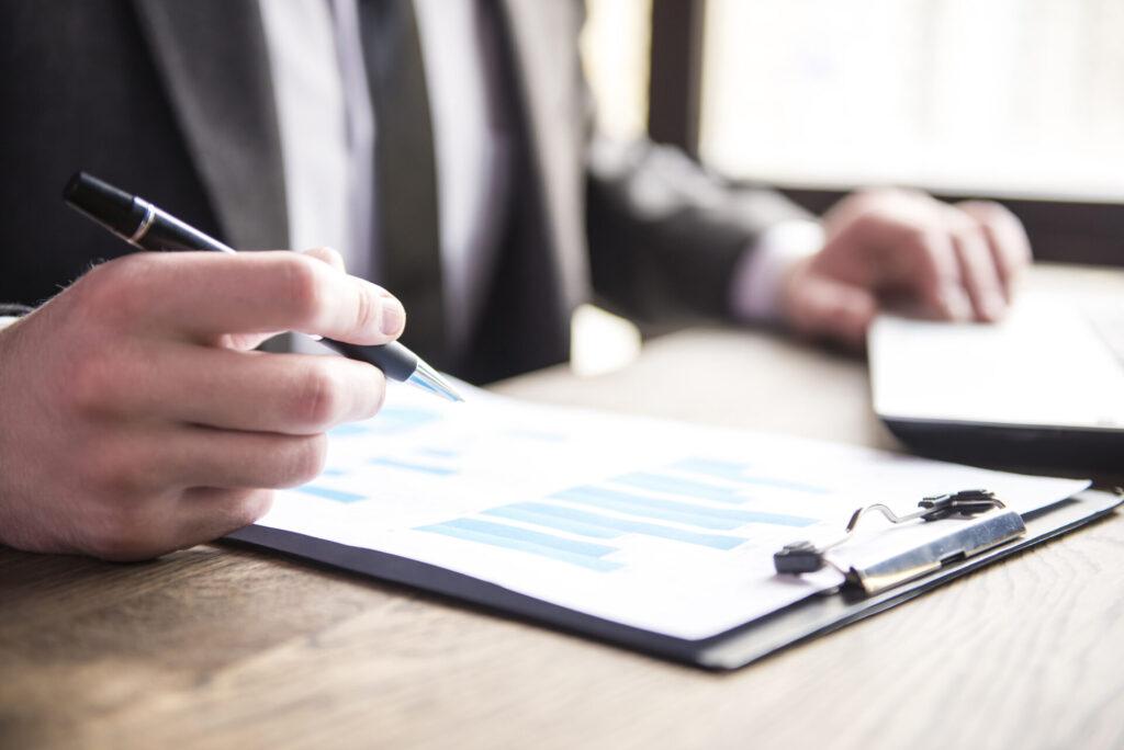 Zaměstnanec musí návštěvu lékaře oznámit včas zaměstnavateli.